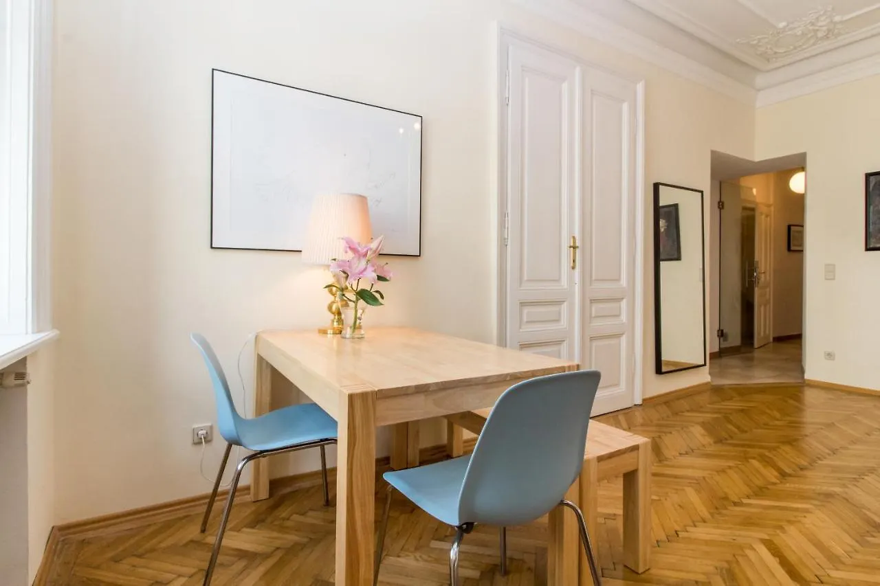 Beautiful Viennese Apartment 0*, Vienna